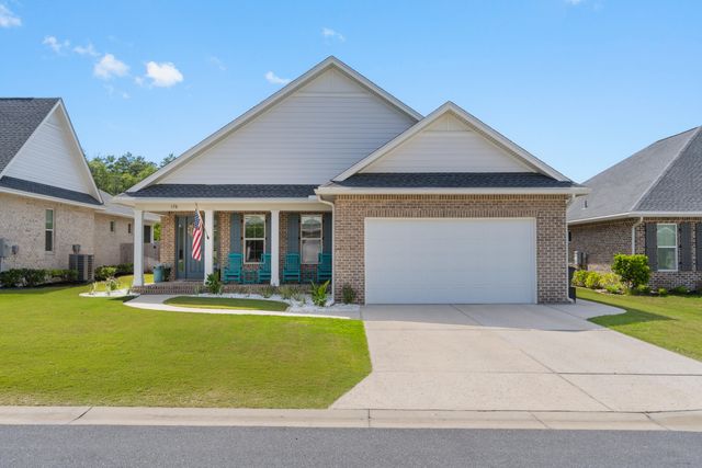 176 Raiders Trail, Valparaiso, FL 32580