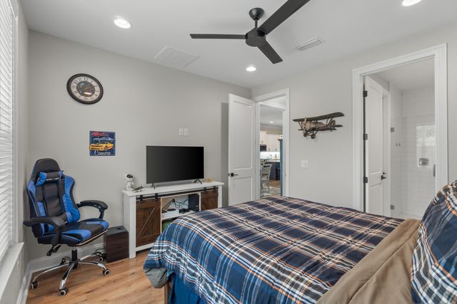 176 Raiders Trail, Valparaiso, FL 32580
