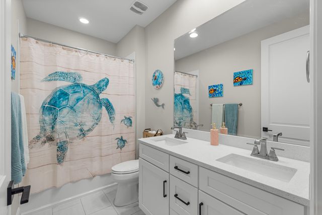 176 Raiders Trail, Valparaiso, FL 32580