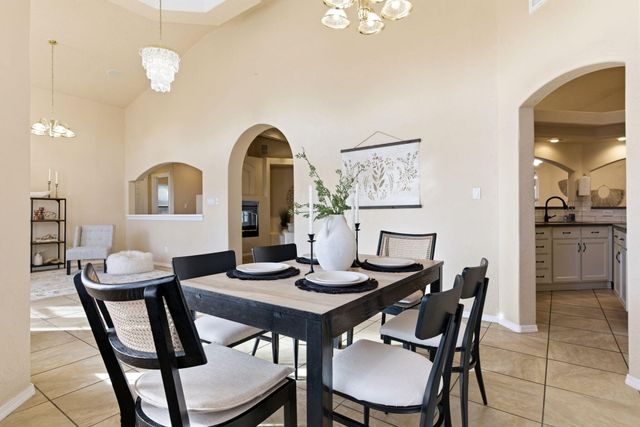 211 Hendrix Road NW, Albuquerque, NM 87107