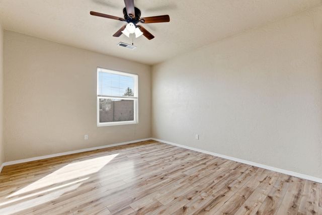 211 Hendrix Road NW, Albuquerque, NM 87107