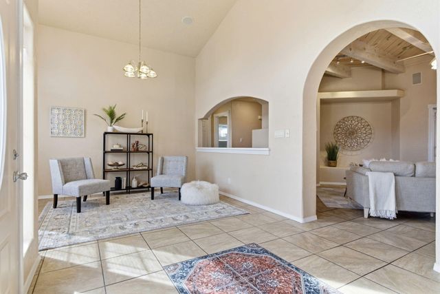 211 Hendrix Road NW, Albuquerque, NM 87107