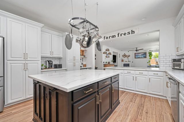6326 Galaxy Ln, Rocklin, CA 95677