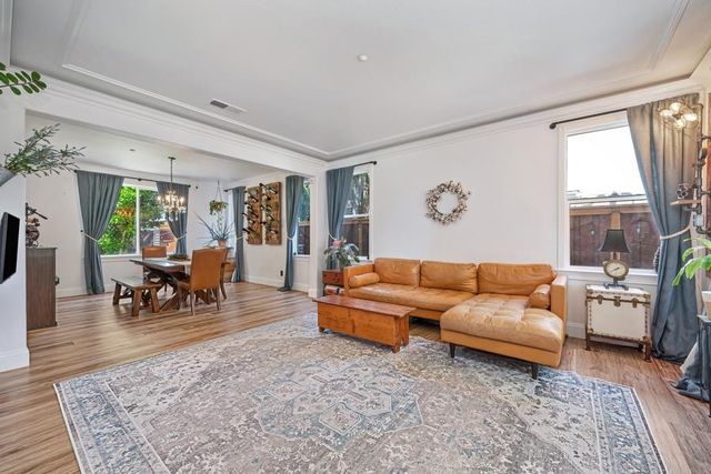 6326 Galaxy Ln, Rocklin, CA 95677