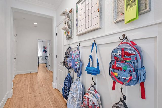 6326 Galaxy Ln, Rocklin, CA 95677