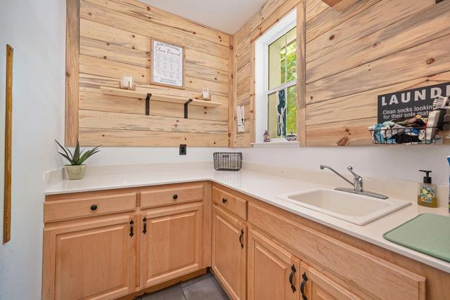 6326 Galaxy Ln, Rocklin, CA 95677