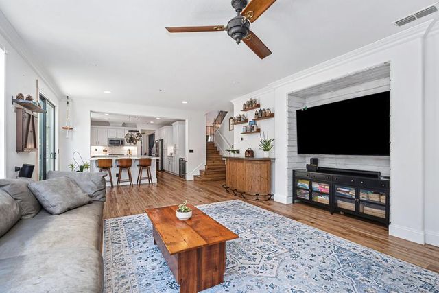6326 Galaxy Ln, Rocklin, CA 95677