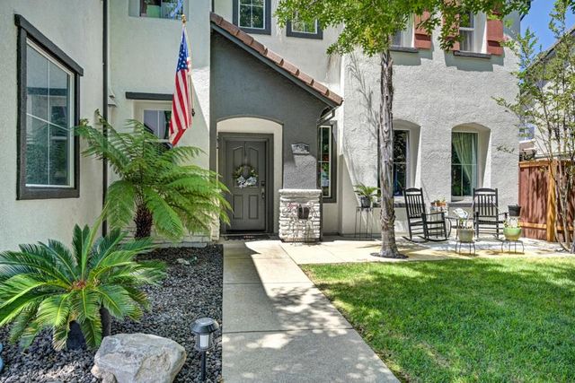 6326 Galaxy Ln, Rocklin, CA 95677