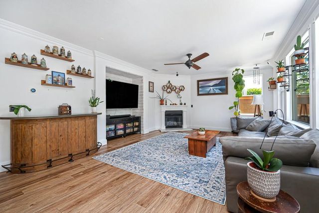 6326 Galaxy Ln, Rocklin, CA 95677