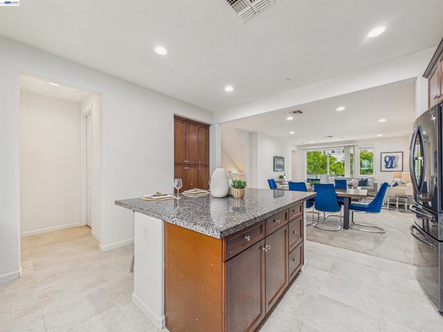 5731 El Dorado Ln, Dublin, CA 94568
