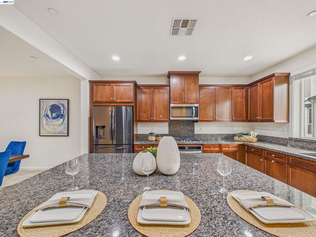 5731 El Dorado Ln, Dublin, CA 94568
