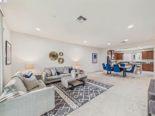 5731 El Dorado Ln, Dublin, CA 94568