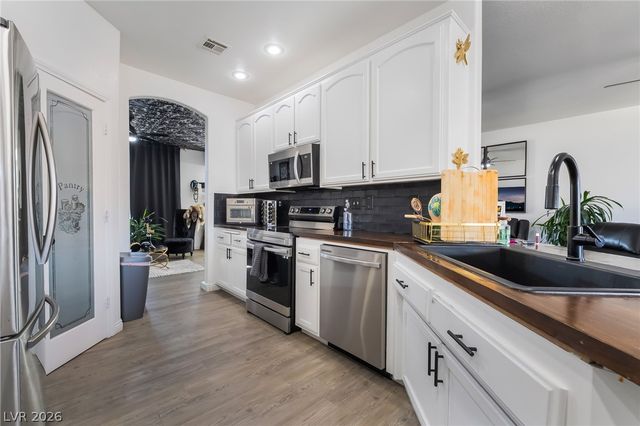 111 Ironton Street, Pahrump, NV 89048