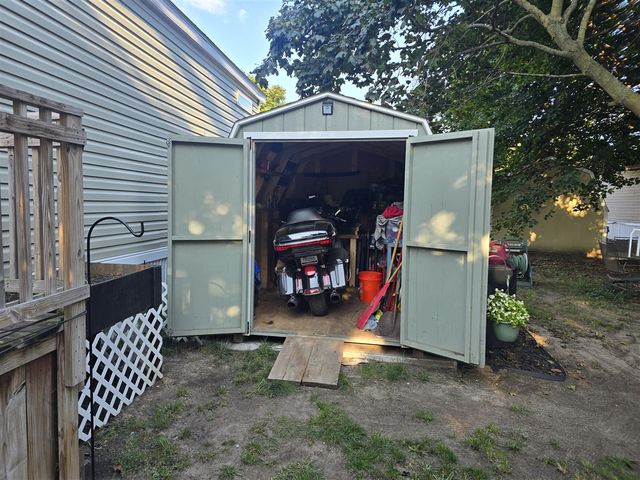 2054 Ironwood E Court, Muskegon, MI 49442