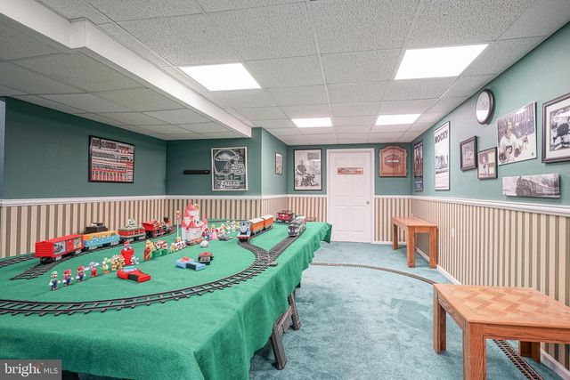 8 MELVILLE DR, Medford, NJ 08055