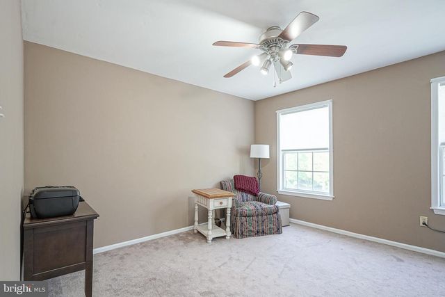 8 MELVILLE DR, Medford, NJ 08055