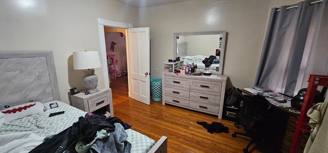 274 Pine St, Springfield, MA 01105