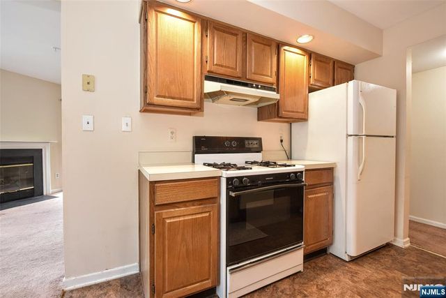 1804 Faulkner Court, Mahwah, NJ 07430