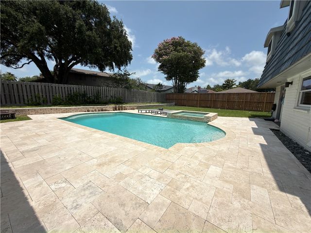 5502 Sarazen Dr, Corpus Christi, TX 78413