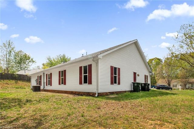 4002 Sourgum Court, Greensboro, NC 27410