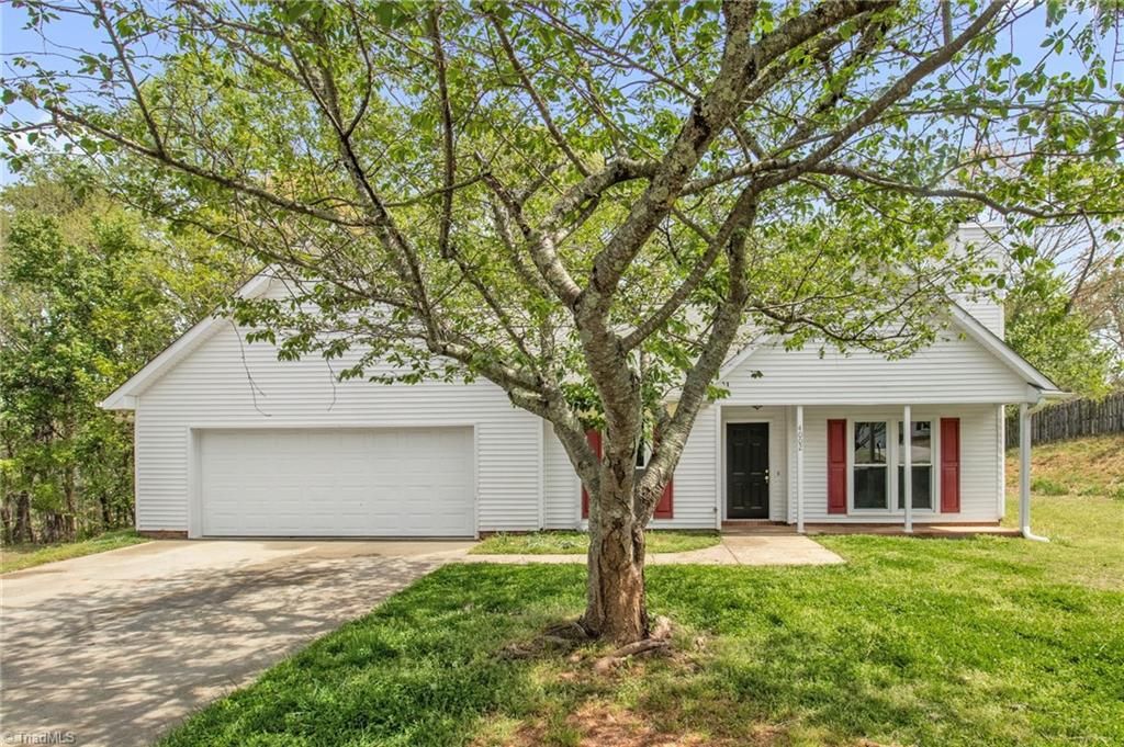 4002 Sourgum Court, Greensboro, NC 27410