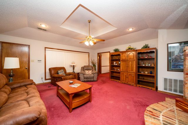 1308 Oakwood Lane, Kilgore, TX 75662