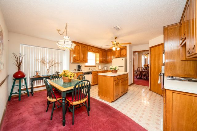 1308 Oakwood Lane, Kilgore, TX 75662