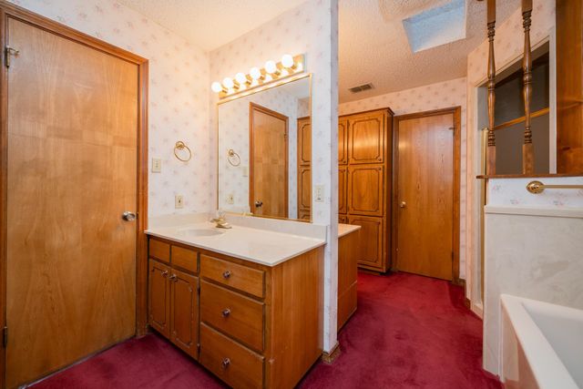 1308 Oakwood Lane, Kilgore, TX 75662