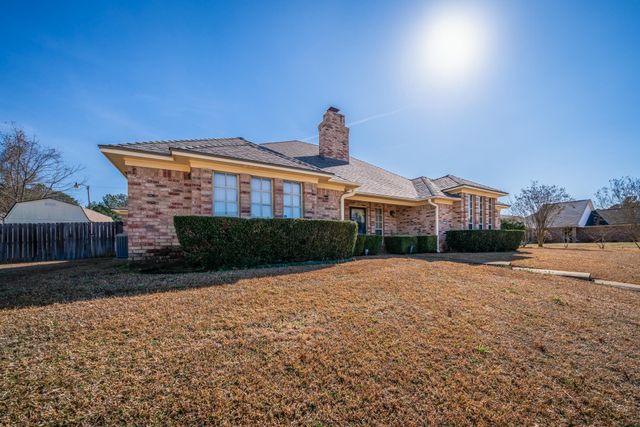 1308 Oakwood Lane, Kilgore, TX 75662