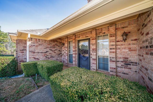 1308 Oakwood Lane, Kilgore, TX 75662