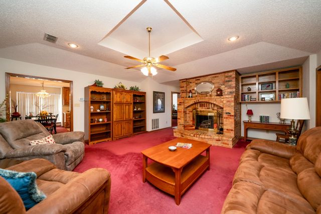 1308 Oakwood Lane, Kilgore, TX 75662