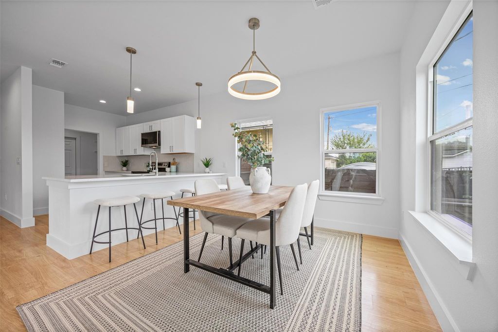 7310 Carver Ave 2, Austin, TX 78752