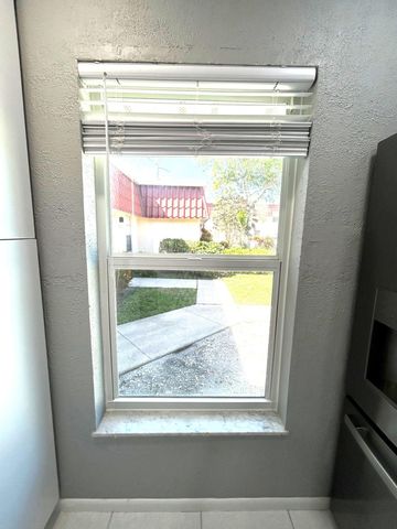 617 Laconia Circle B, Lake Worth, FL 33467