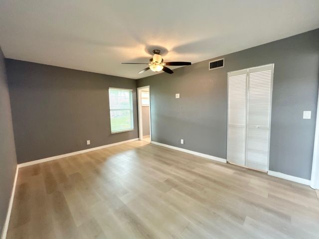 617 Laconia Circle B, Lake Worth, FL 33467