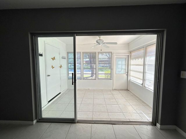 617 Laconia Circle B, Lake Worth, FL 33467