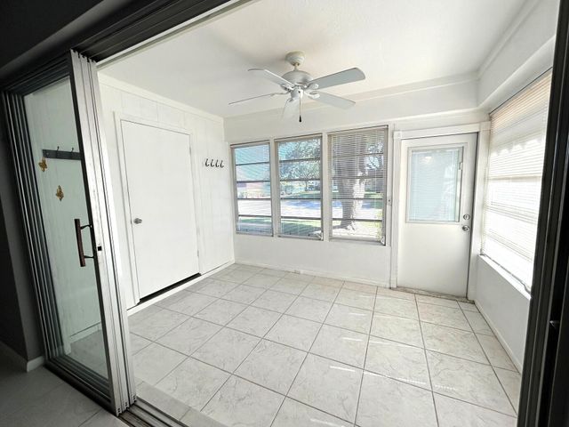 617 Laconia Circle B, Lake Worth, FL 33467