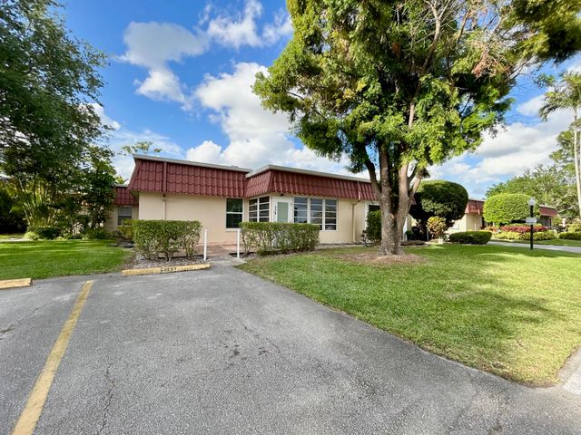 617 Laconia Circle B, Lake Worth, FL 33467