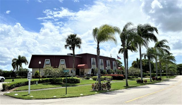 617 Laconia Circle B, Lake Worth, FL 33467