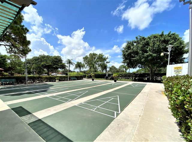 617 Laconia Circle B, Lake Worth, FL 33467