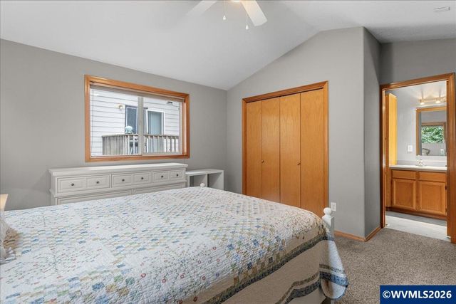 1064 Ashwood Ct SE, Salem, OR 97302