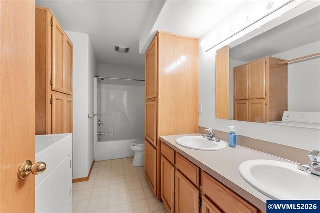 1064 Ashwood Ct SE, Salem, OR 97302