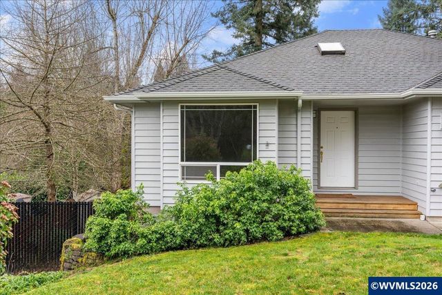 1064 Ashwood Ct SE, Salem, OR 97302