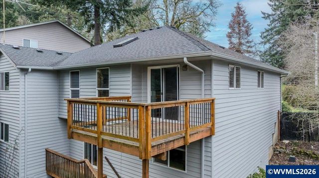 1064 Ashwood Ct SE, Salem, OR 97302