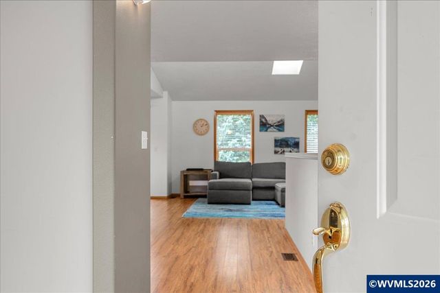 1064 Ashwood Ct SE, Salem, OR 97302