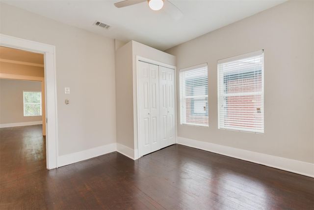 1215 W Gray Street 1, Houston, TX 77019