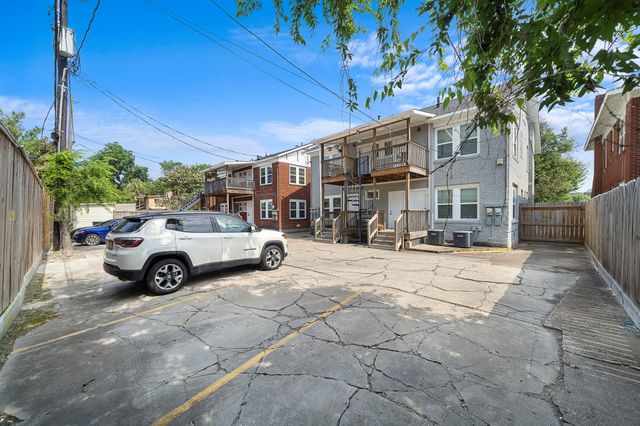 1215 W Gray Street 1, Houston, TX 77019