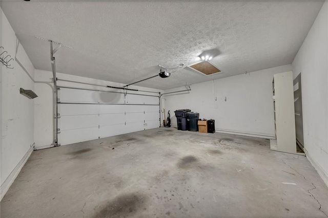 522 Huntgate Road, Woodstock, GA 30189