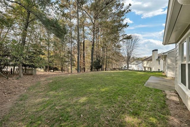 522 Huntgate Road, Woodstock, GA 30189