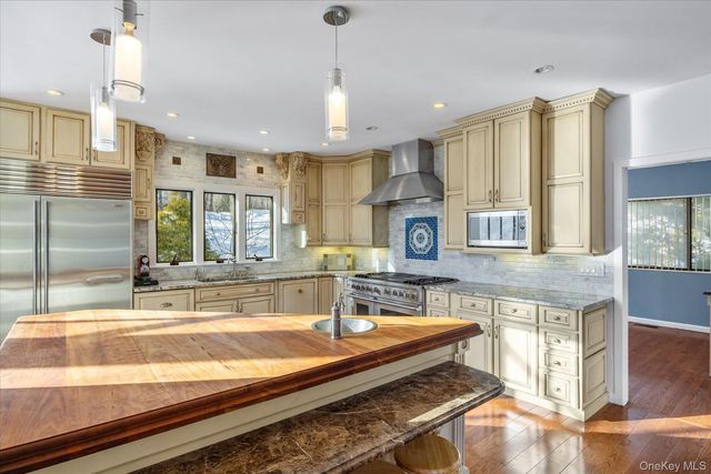 10 Rustling Lane, Bedford, NY 10506