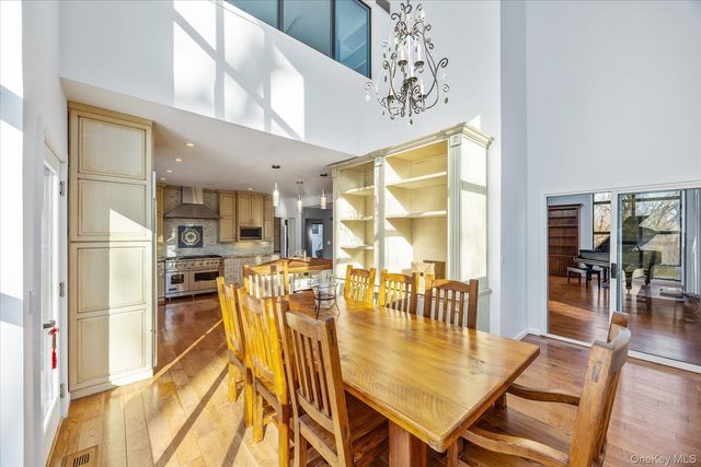 10 Rustling Lane, Bedford, NY 10506